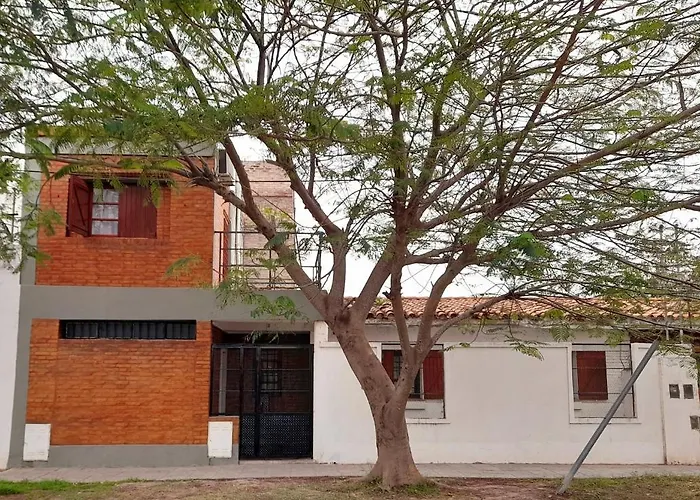 Casa Cercana Al Estadio Madre De Ciudades