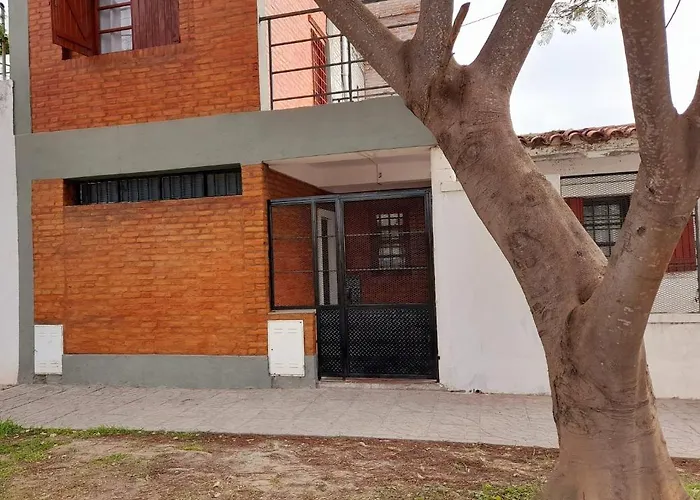 Casa Cercana Al Estadio Madre De Ciudades